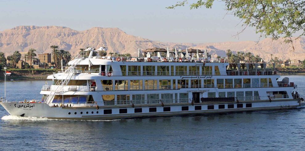nile-cruise-egypt-aswan-and-luxor.